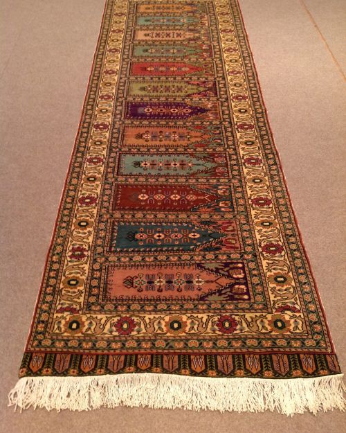 CARPET RUNNER 1660