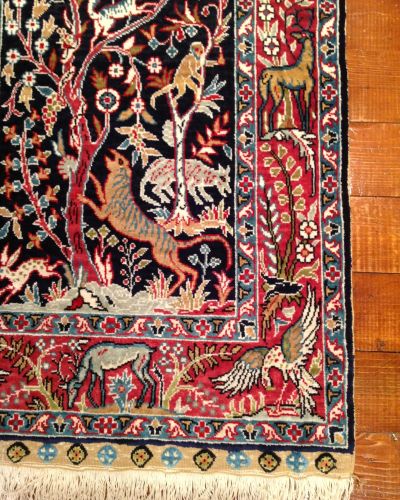 Elegant Ipek Silk Rug