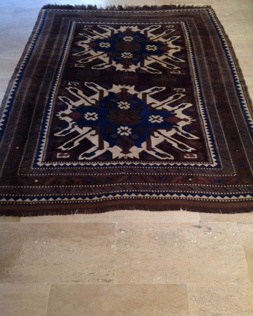 OLD CARPET 2471