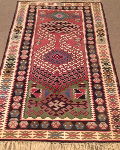 KILIM 1590