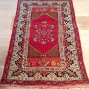 Artisan Antique Carpet Craft