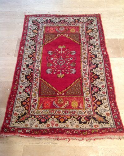 Artisan Antique Carpet Craft