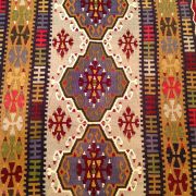 KILIM 1528