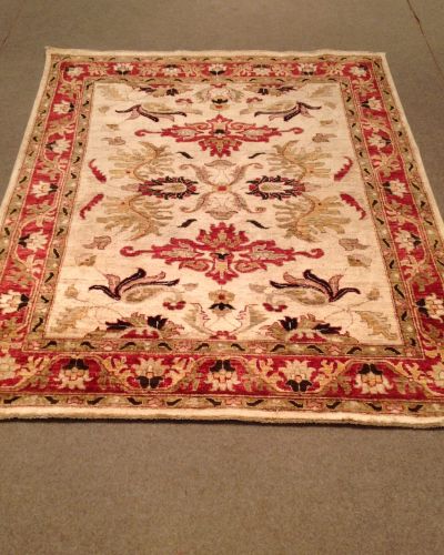 Classic Usak Wool Rug