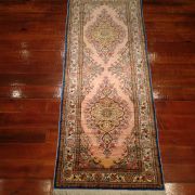 CARPET RUNNER 567