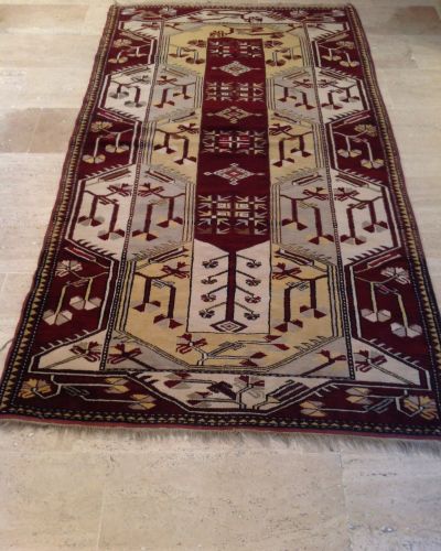 Classic Milas Wool Rug